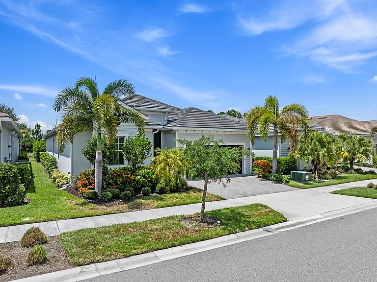 43095 Boardwalk Loop — Photo 3