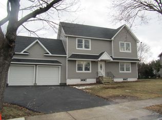 5 Haddon Rd, Wayne, NJ 07470