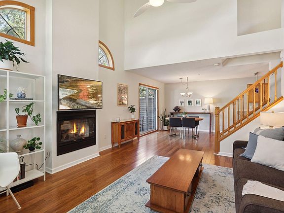 3rd image of 2711 Autumnwood Ln