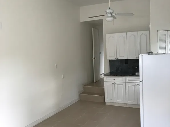 5000 SW 7th St, Miami, FL 33134