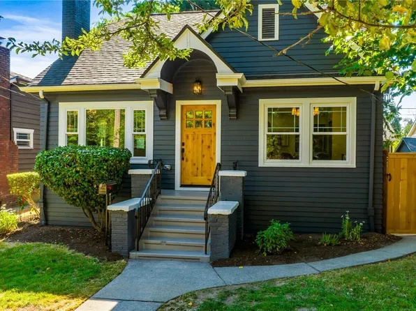 3221 36th Avenue S, Seattle, WA 98144