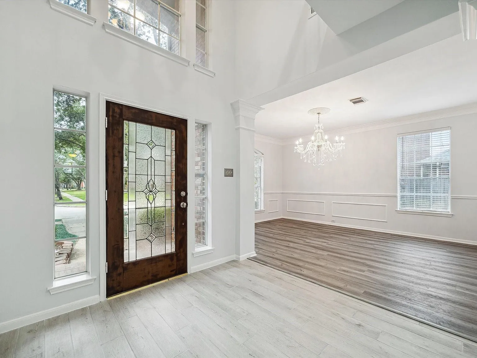 4 bed, 4.0 bath, 3426 sqft, $3,650 — Photo 4
