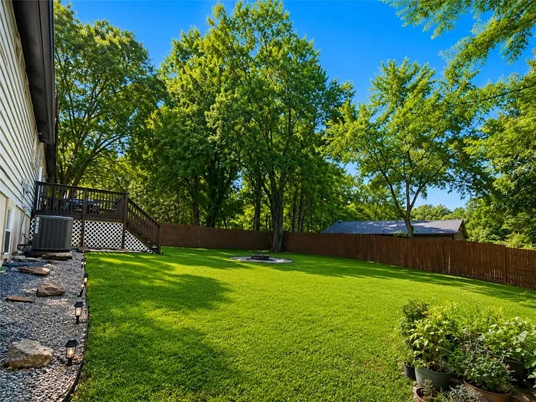 1522 Dupree Rd — Photo 17