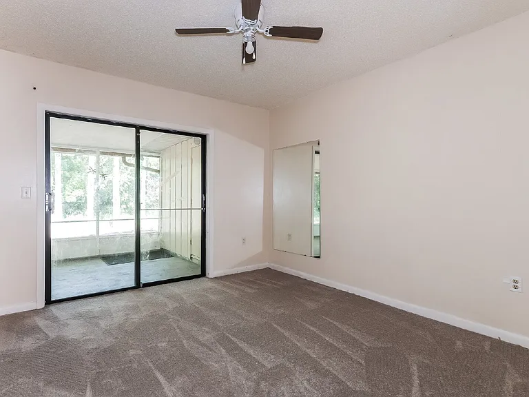 620 Emerald Ave #1 — Photo 12