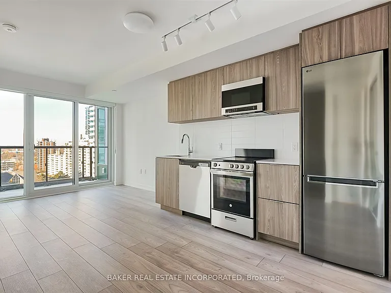223 Redpath Ave #706 — Photo 2