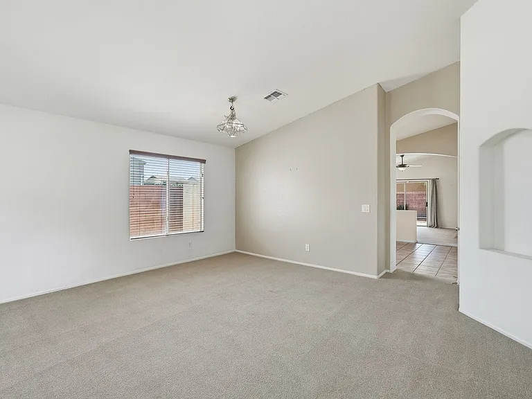 2403 W White Feather Ln — Photo 5