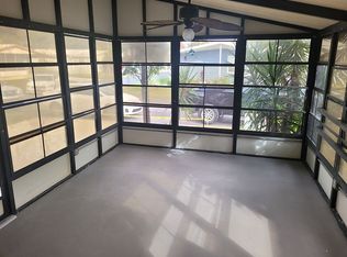 5341 Ixora St, Zephyrhills, FL 33541