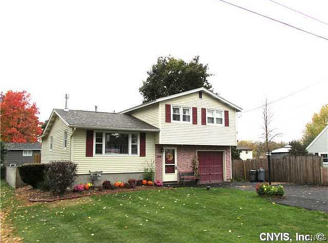 1st image of 109 Lincoln Ave N