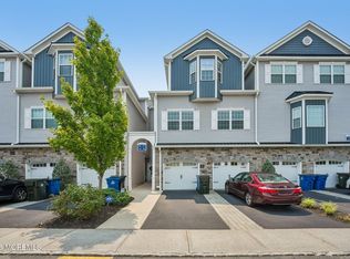 16 Emily Ct, Hazlet, NJ 07730