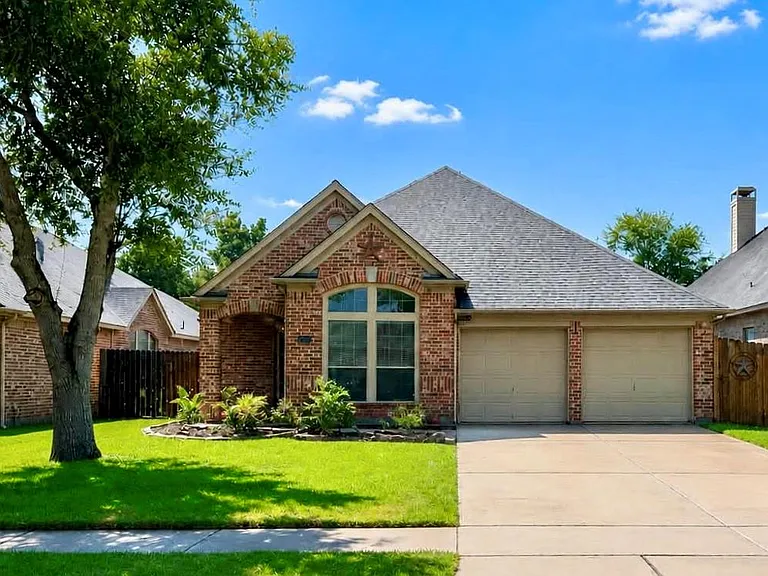 5607 Wagon Wheel Ln — Photo 1