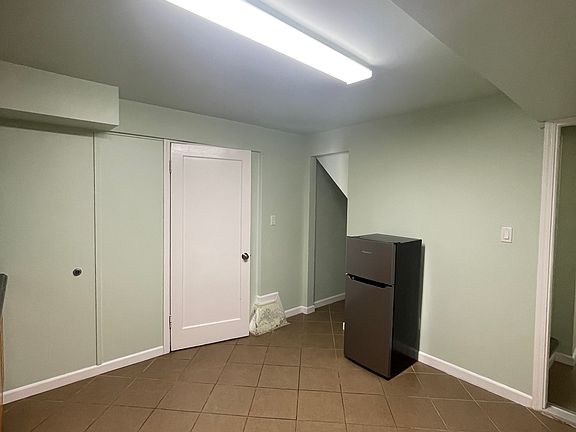 3rd image of 369 Accacia St