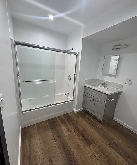 325 N Fickett St — Photo 9