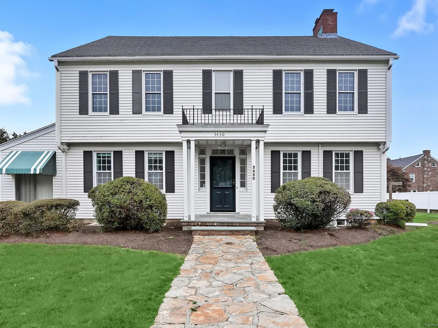 7 bed, 5365 sqft, $1,200 — Photo 1