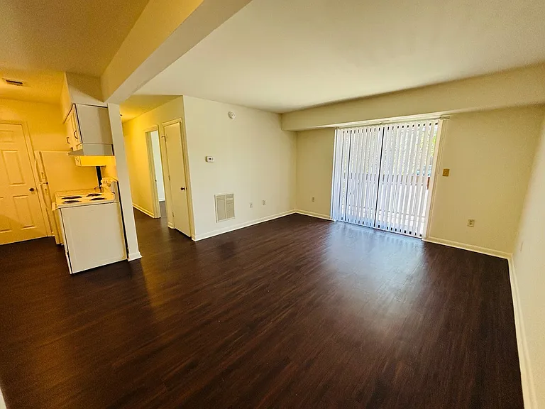 207 Wharton St SE #2 — Photo 2