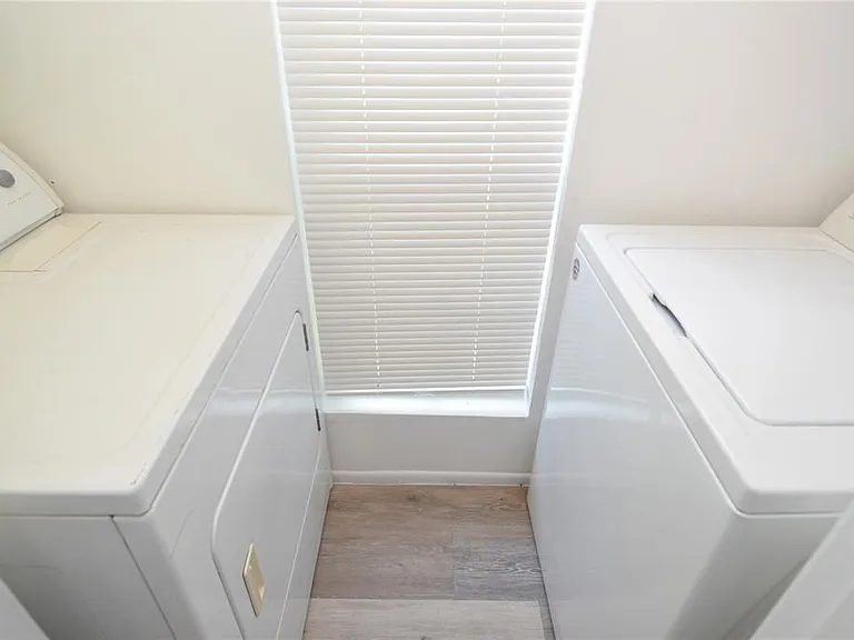 8754 Mallard Reserve Dr #202 — Photo 8