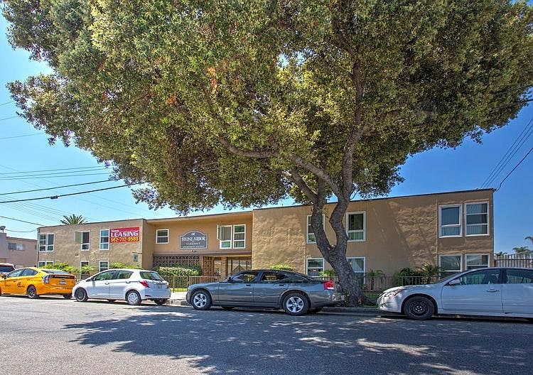 1st image of 12405 Benedict Ave APT 18