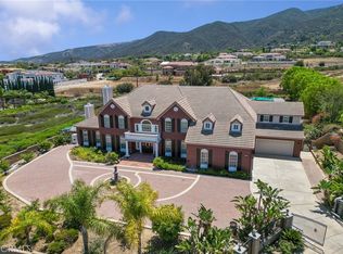 1150 Sandra Cir, Corona, CA 92881