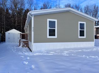 236 Norman Dr #718, Highland, MI 48357