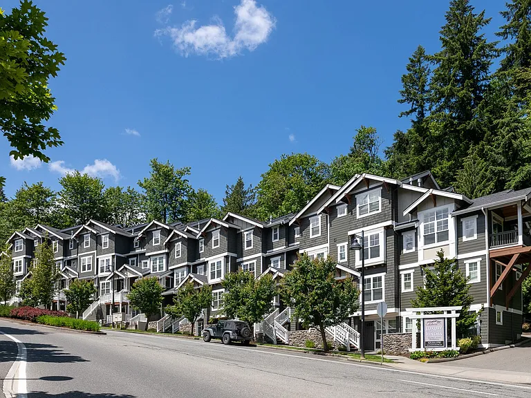 Calabria Apartments — Photo 4