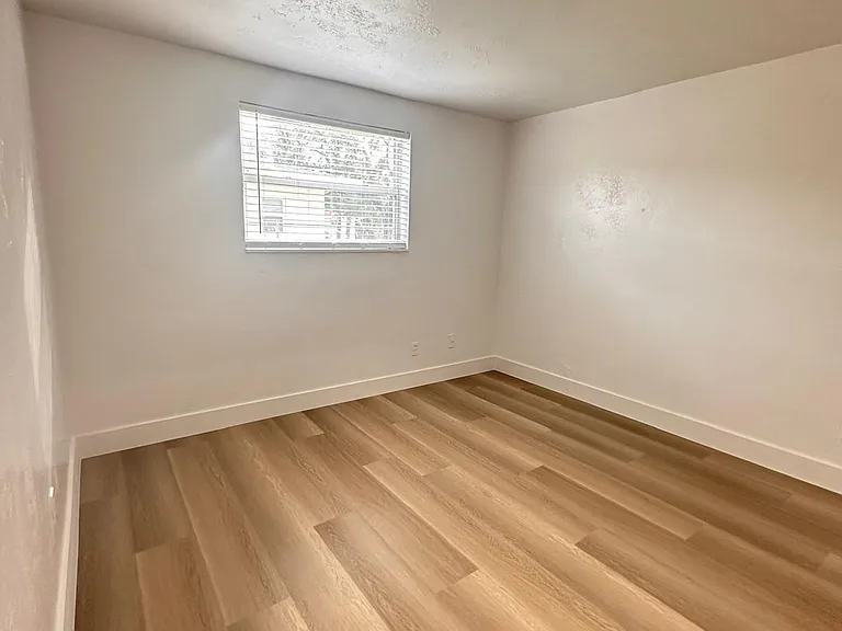 7720 N Miami Ave #104 — Photo 6