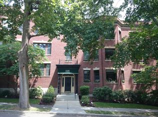 115 Freeman St APT 1A, Brookline, MA 02446