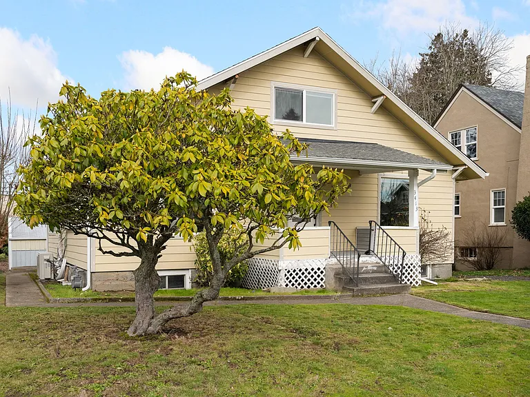 3413 N 8th St — Photo 20
