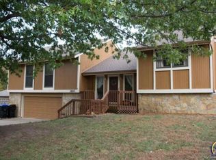 3810 SW Worwick Town Rd, Topeka, KS 66610