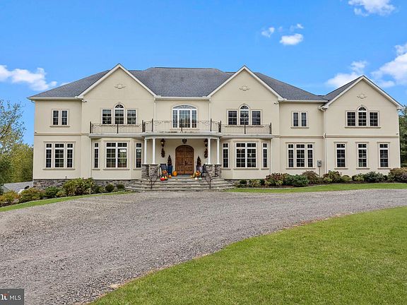 3rd image of 274 Pineville Rd