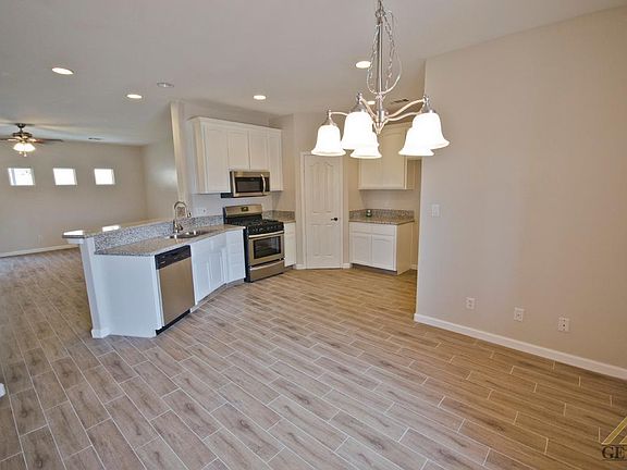 5th image of 324 Camwood Ave