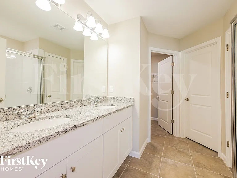 623 Lindbergh Way — Photo 13