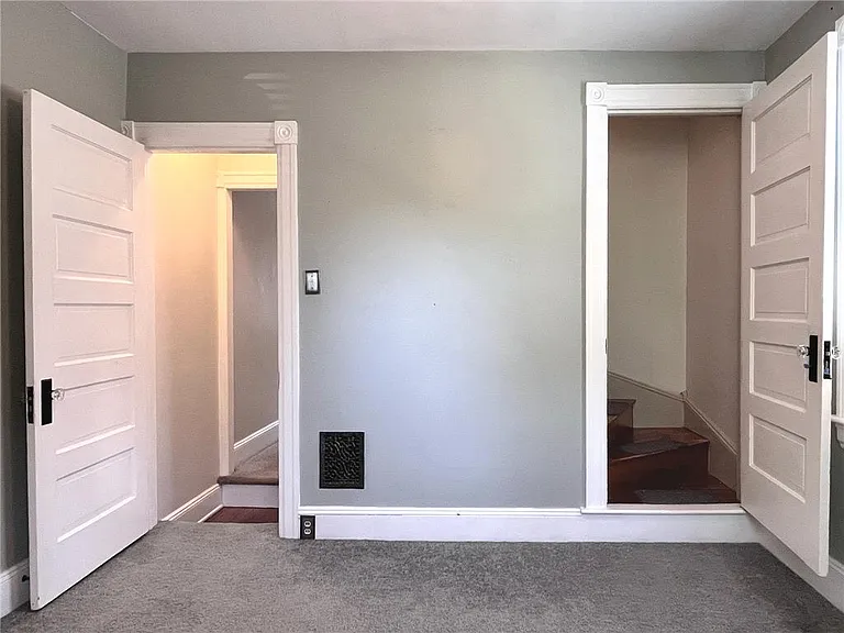 708 Pardee St — Photo 16