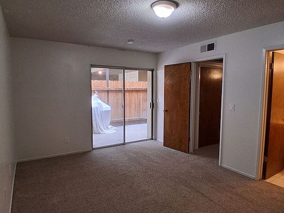 4th image of 1493 W Fairmont Ave APT A