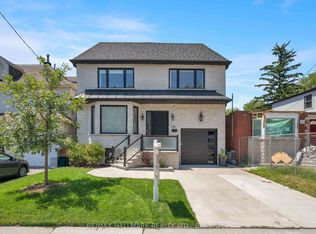 136 Glenwood Cres, Toronto, ON M4B 1K2