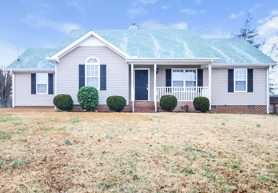 1906 Landmark Ln