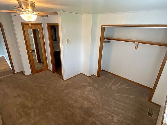 2nd image of 130 Orchard St