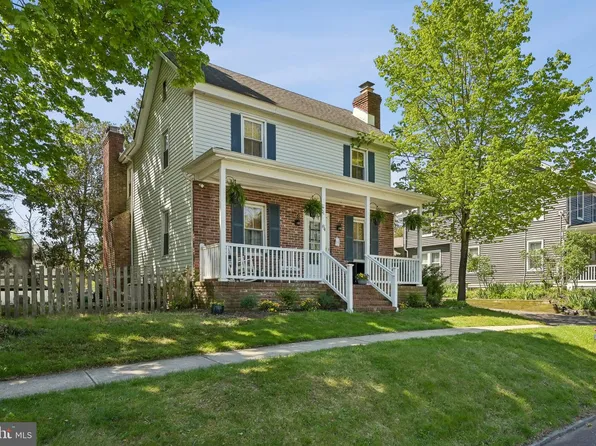 84 Branch St, Medford, NJ 08055