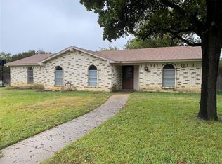 720 Simpson Ter, Bedford, TX 76021