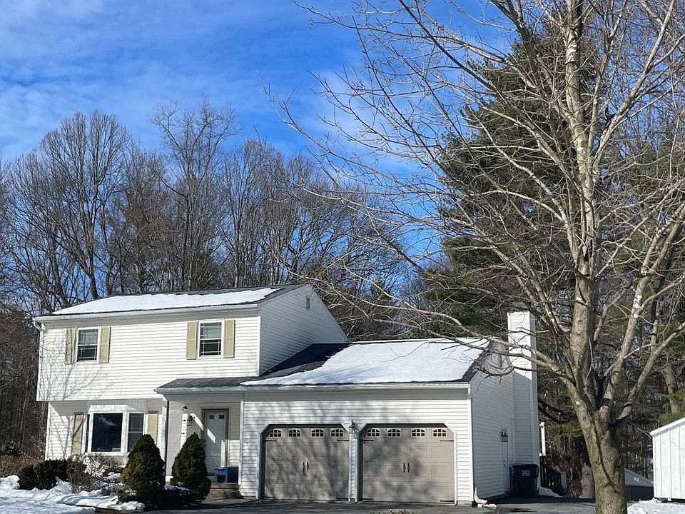 1st image of 28 Carriage Way