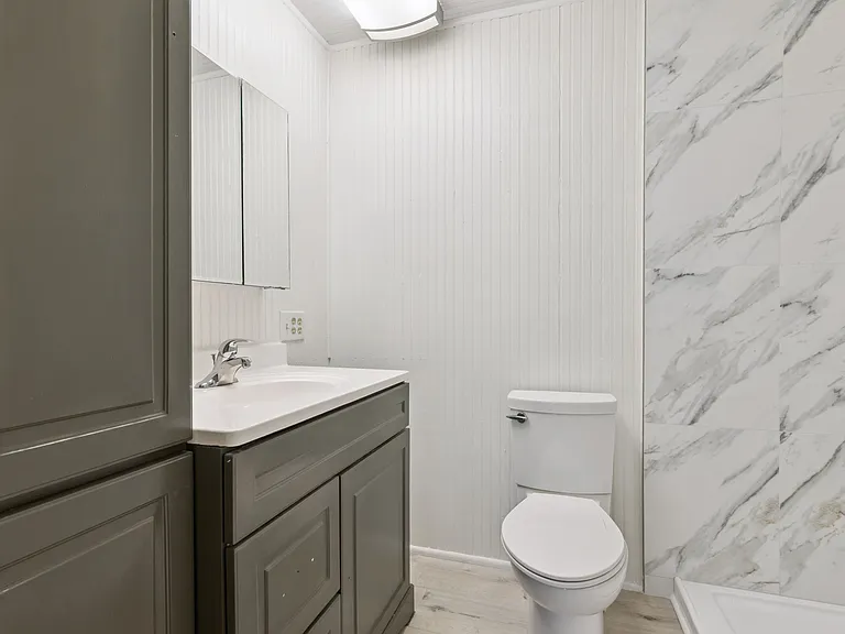 811 W Wisconsin Ave — Photo 11