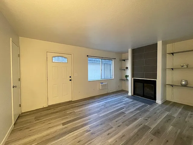 11 N Liberty St #11 — Photo 3