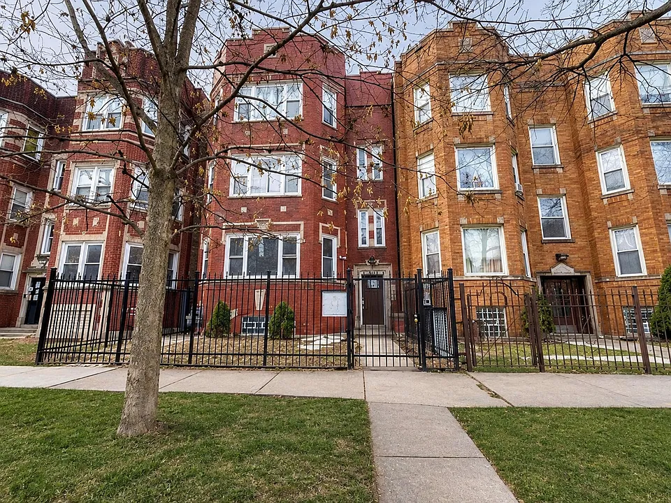7944 S Ellis Ave #1