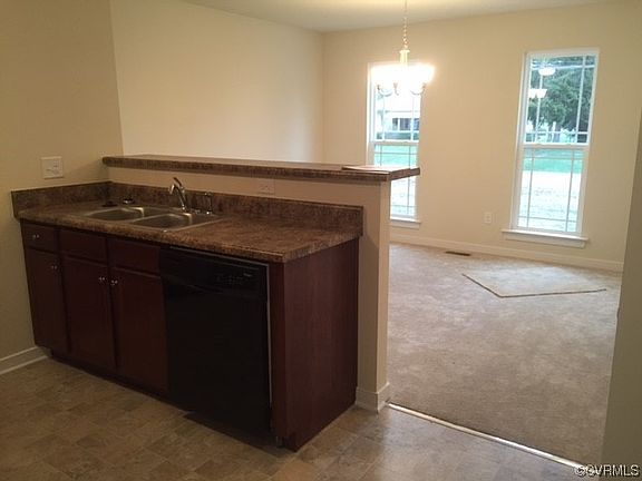 5th image of 19209 Rosewood Ln