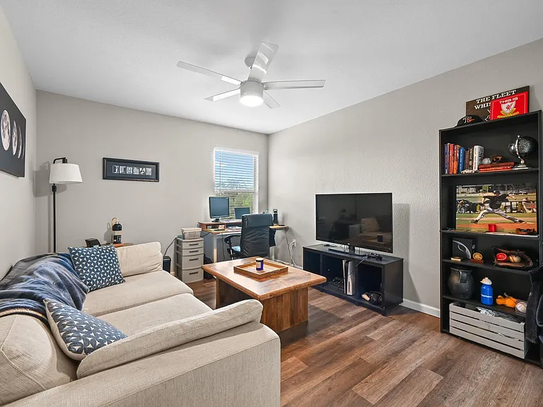 1414 Strickland Dr — Photo 18