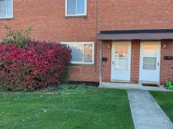 1612 Ridgewick Dr, Wickliffe, OH 44092