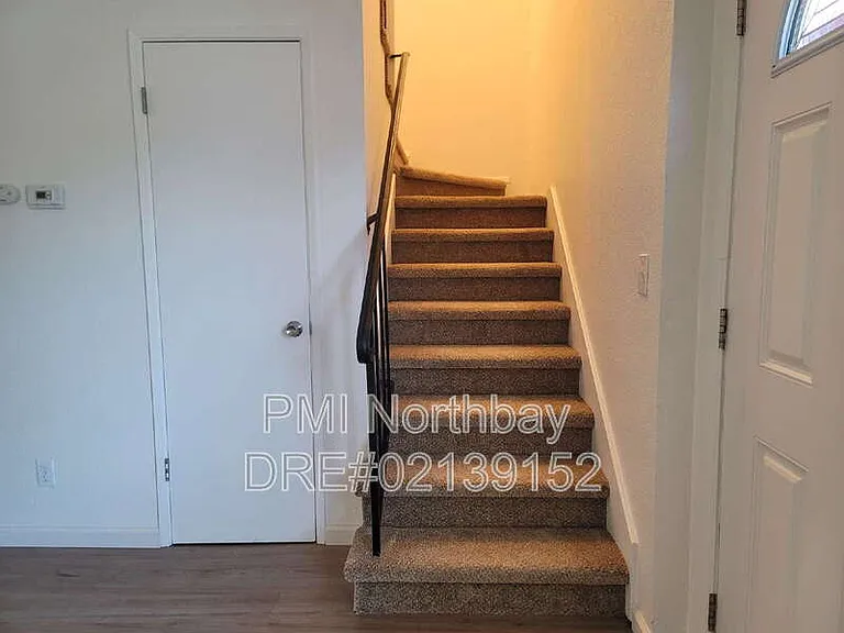 2140 Woolner Ave #D — Photo 6