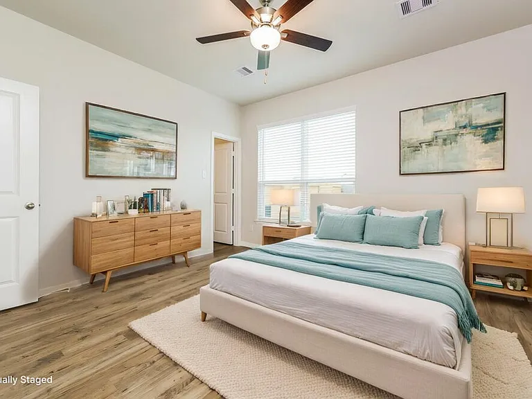 16458 Honeysuckle Hill Dr — Photo 10