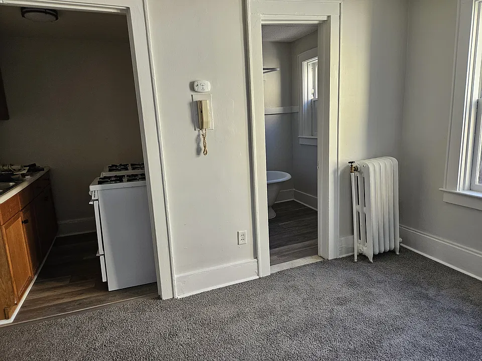 275 Park Ave #7