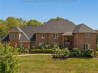 213 Bentwood Rd, Hurricane, WV 25526