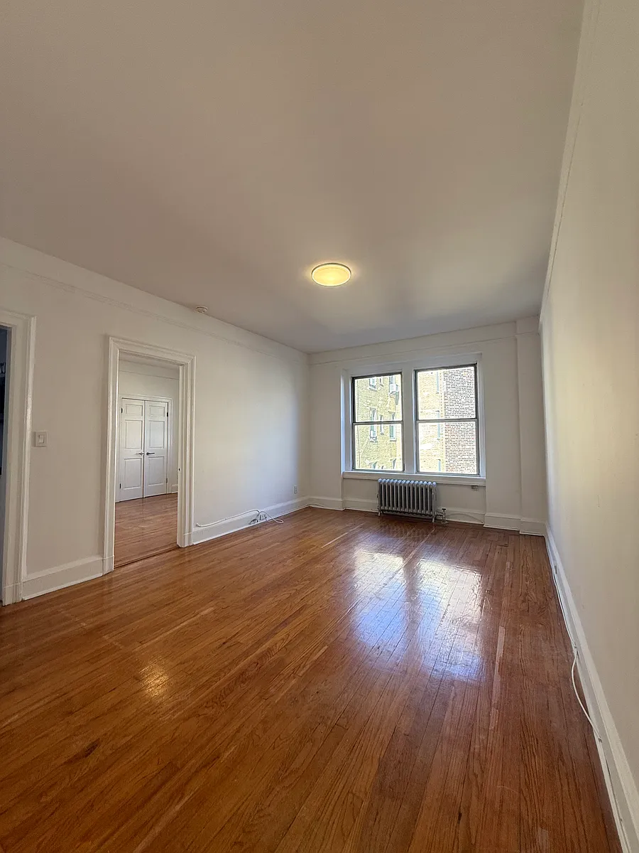 Building Photo - 136 Hicks St #5-C