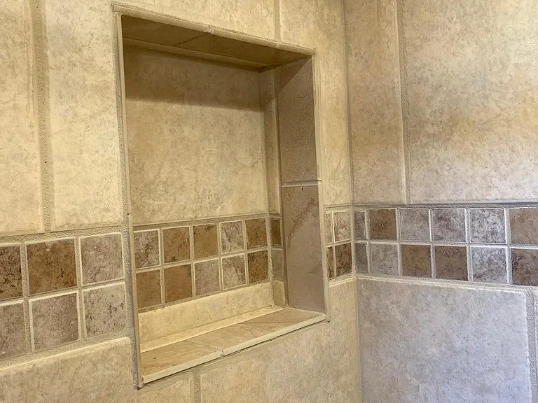 4250 Las Vegas Dr — Photo 15